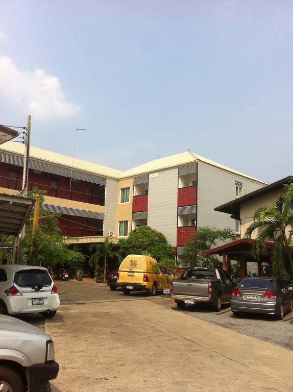 Hotel Pakdee House Udon Thani Esterno foto