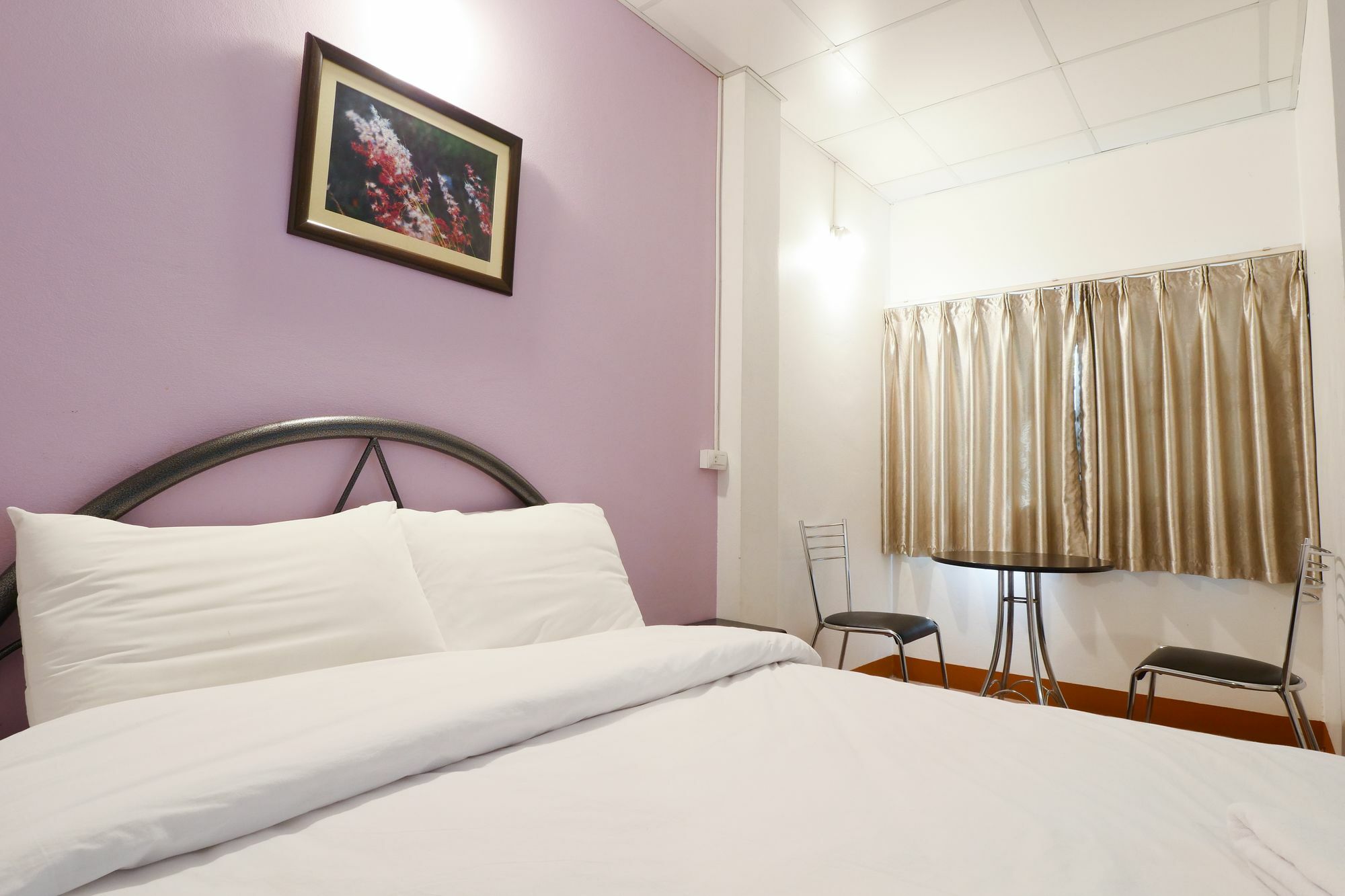 Hotel Pakdee House Udon Thani Esterno foto
